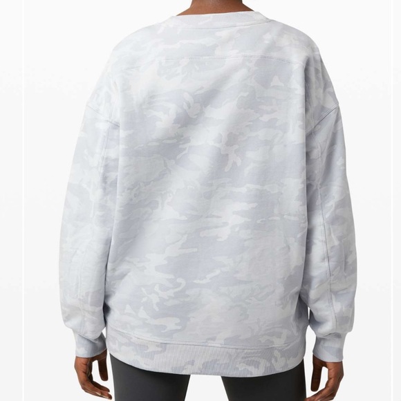 Lululemon Perfectly Oversized Crew Size 4 Camo - Picture 4 of 4